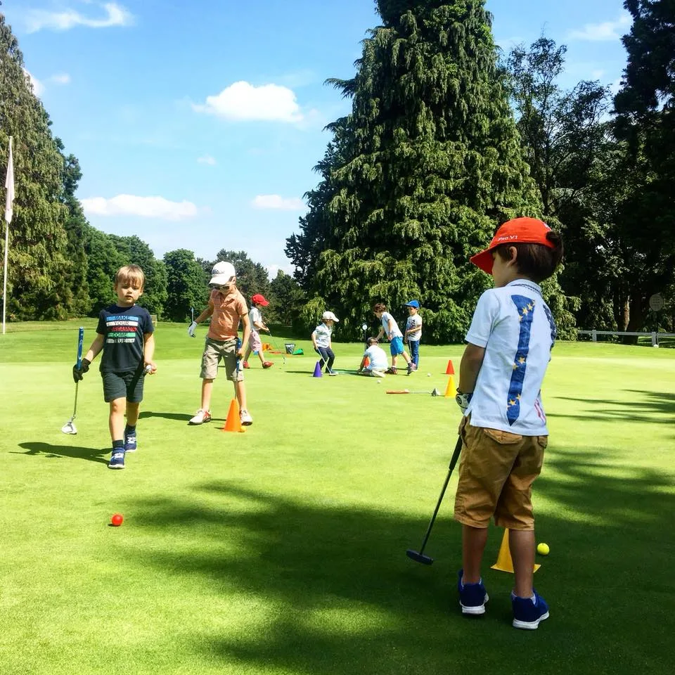 Stage de golf pour enfants : des vacances inoubliables ! 2 34156410 10155424102547623 5939860111609561088 n