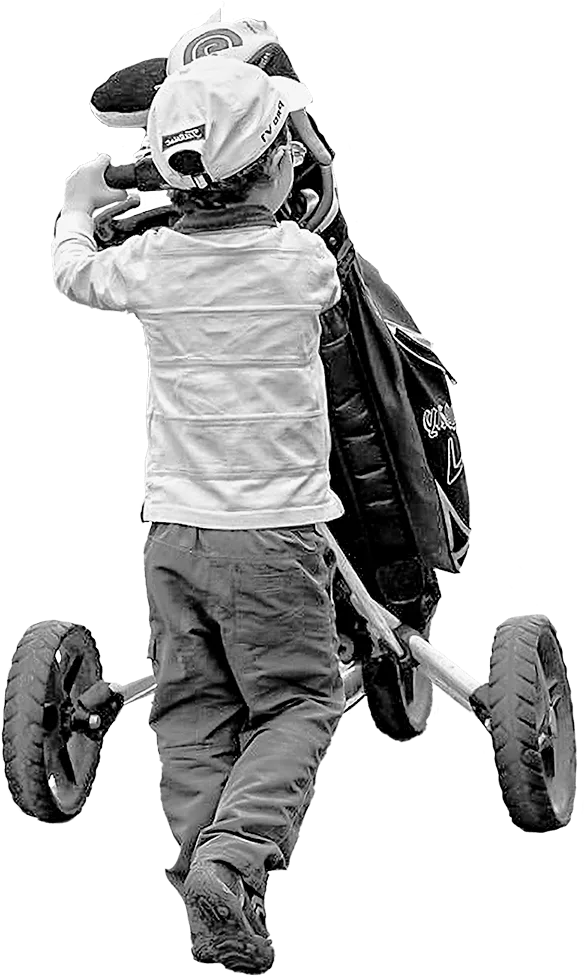 Stage de golf pour enfants : des vacances inoubliables ! 7 SSWP RCF golf la Boulie Enfant caddie BW
